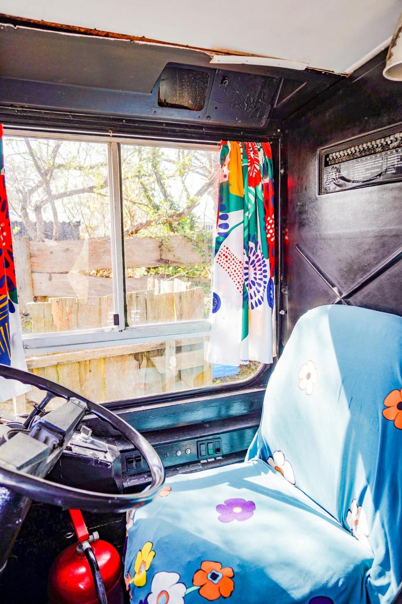 فندق Double Decker Bus At Valentia Island Escape Chapeltown المظهر الخارجي الصورة